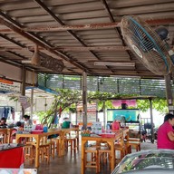 บรรยากาศ ก๋วยเตี๋ยว ป.ประทีป อยุธยาสาขาหนองเเขม หนองแขม