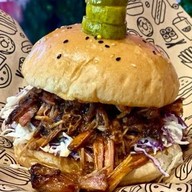 PINK BOX พริ้ง บ๊อก Mae Hia