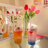 Little Tulip Cafe Lazy sundae cafe