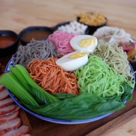 Mee Ok (หมี่โอเค) สามย่าน