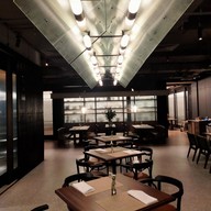 บรรยากาศ เรือนต้น โรงแรมมณเฑียร