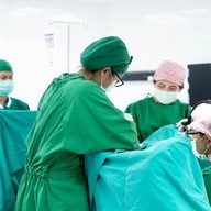 เลอค่า LEQUA Plastic Surgery Clinic