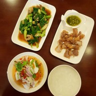 เมนูของร้าน ข้าวต้มครัวแม่เม้าท์