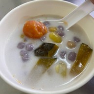 บัวลอยกลมเกลียว by แม่แกว เซนต์หลุยส์