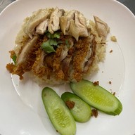 เมนูของร้าน ข้าวมันไก่ลิ้มโภชนาตลาดพลู