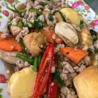 เมนูของร้าน บุ๋ม โต้รุ่ง