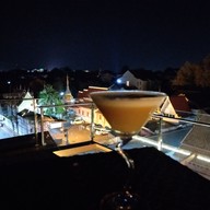 Improvise Panoramic Roof Bar