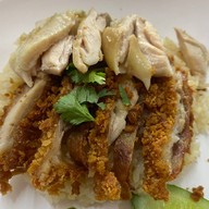 เมนูของร้าน ข้าวมันไก่ลิ้มโภชนาตลาดพลู