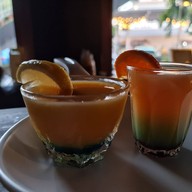 เมนูของร้าน Slosh Bar