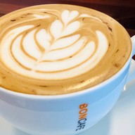 Kahnom cake cafe ขนมเค้ก คาเฟ่ &แม็คโคร