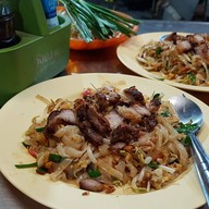 ผัดไทหมูกรอบ มาลัยแมน