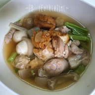 เมนูของร้าน ก๋วยเตี๋ยวหางหมู สูตรดั้งเดิม สงขลา