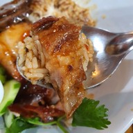 เมนูของร้าน โกหอม ข้าวหมูแดงโบราณ