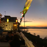 เฮือนหลวงพระบาง