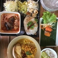 เมนูของร้าน ข้าวซอยนิมมาน