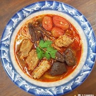 เมนูของร้าน น้ำเงี้ยว น้องพิม สูตรป้าเพชร