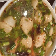 ร้านอาหารบ้านต้นไม้ เสนา เสนา