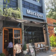 หน้าร้าน Marzipan Cafe' marketvillae Hua-Hin