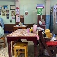 ก๋วยเตี๋ยวลูกชิ้นกลับเพชร โรงพยาบาลสงขลาเก่า