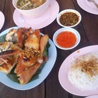 ส้มตำโปงลาง