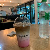 Ease Cafe&CoWorking Space