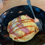 Ease Cafe&CoWorking Space