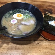 หมีซ่าส์ราเมน ลาดกระบัง