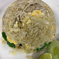 เมนูของร้าน ผัดไทยเจ้หนู สี่แยกสนามบิน