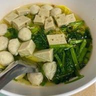 ก๋วยเตี๋ยวลูกชิ้นกลับเพชร โรงพยาบาลสงขลาเก่า