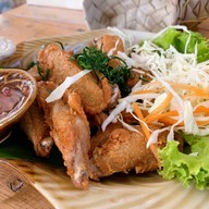 กิ๋นข้าวลำ Kin Khao Lam