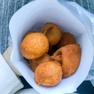 เมนูของร้าน ป้าแต๋ว กล้วยทอดโค้งครูบา (ไม่มีสาขา)