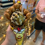 Maru Waffle (วาฟเฟิลฮ่องกง มารุวาฟเฟิล และ เฉาก๊วยนมสด เต็งหนึ่ง) ID Line : graftt