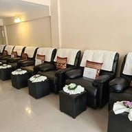 ฟีนิกซ์ มาสสาจ Phoenix Massage1