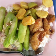 เมนูของร้าน ข้าวแกงป้าอ้วน
