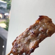 หมูปิ้งฮีโร่ by สะโบมั้ย