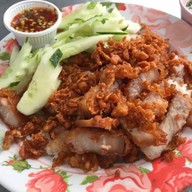 ก๋วยจั๊บญวน ยายปราณี ตอนเย็น ข้าง7-11