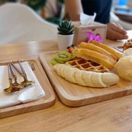 เมนูของร้าน ฐาณ์กาญจณ์ cafe & restaurant  คลองหลวง