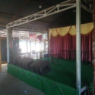 หน้าร้าน เจ๊ฝนร้านก๋วยเตี๋ยวแชมป์