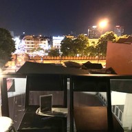 Improvise Panoramic Roof Bar