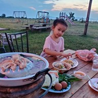 บรรยากาศ มู๋ทะริมน้ำ