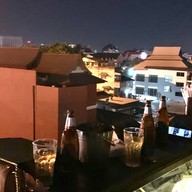 Improvise Panoramic Roof Bar