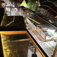 Improvise Panoramic Roof Bar