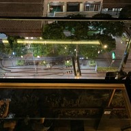 Improvise Panoramic Roof Bar