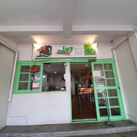 หมูทอดเบรกแตก ตลาดลุงเพิ่ม