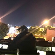 Improvise Panoramic Roof Bar