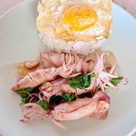 เมนูของร้าน เจ๊เพ็ญ อาหารตามสั่ง ปราณบุรี