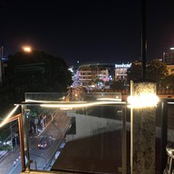 Improvise Panoramic Roof Bar