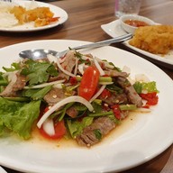 เมนูของร้าน ครัวนพรัตน์ Cuisine And Gallery