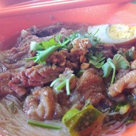 เมนูของร้าน ขาหมูอาม่า