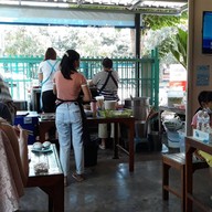บรรยากาศ ก๋วยเตี๋ยวเรือทองสุข